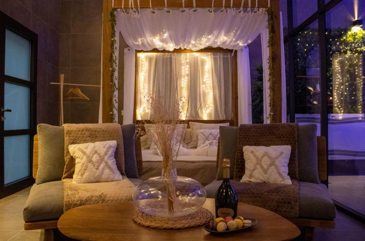 Le Bois Boheme- Suite & Spa Privatif Нім Екстер'єр фото